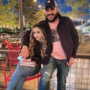 Meet your Posher, Gabino